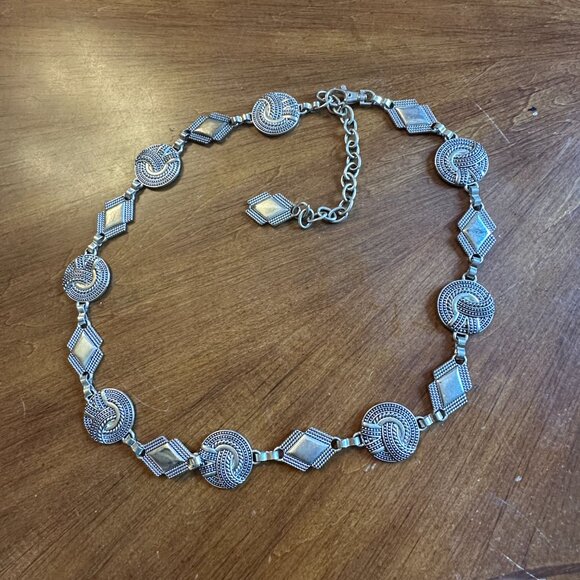 Silver Tone Belt Textured Stations with Silver Geometric Shapes Brighton Inspire - Picture 9 of 13